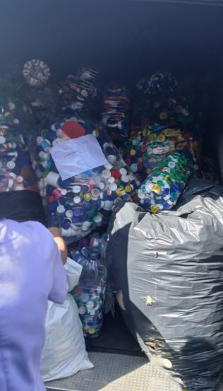 Recolha de tampinhas de plástico